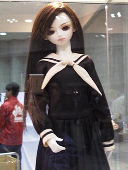 ���}���ˎq